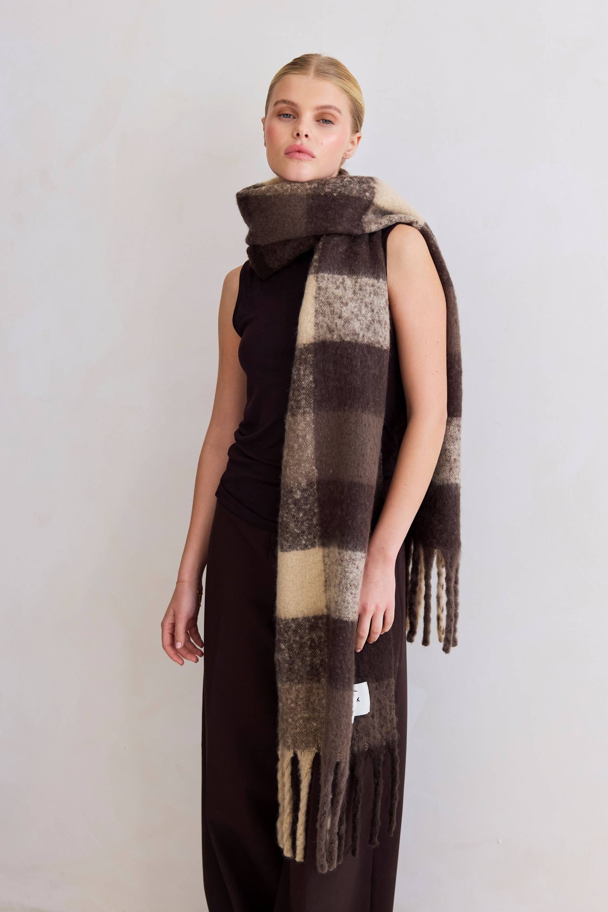 Arctic Fox Reykjavik-Schal – 100 % recycelt – Braun kariert – HW26