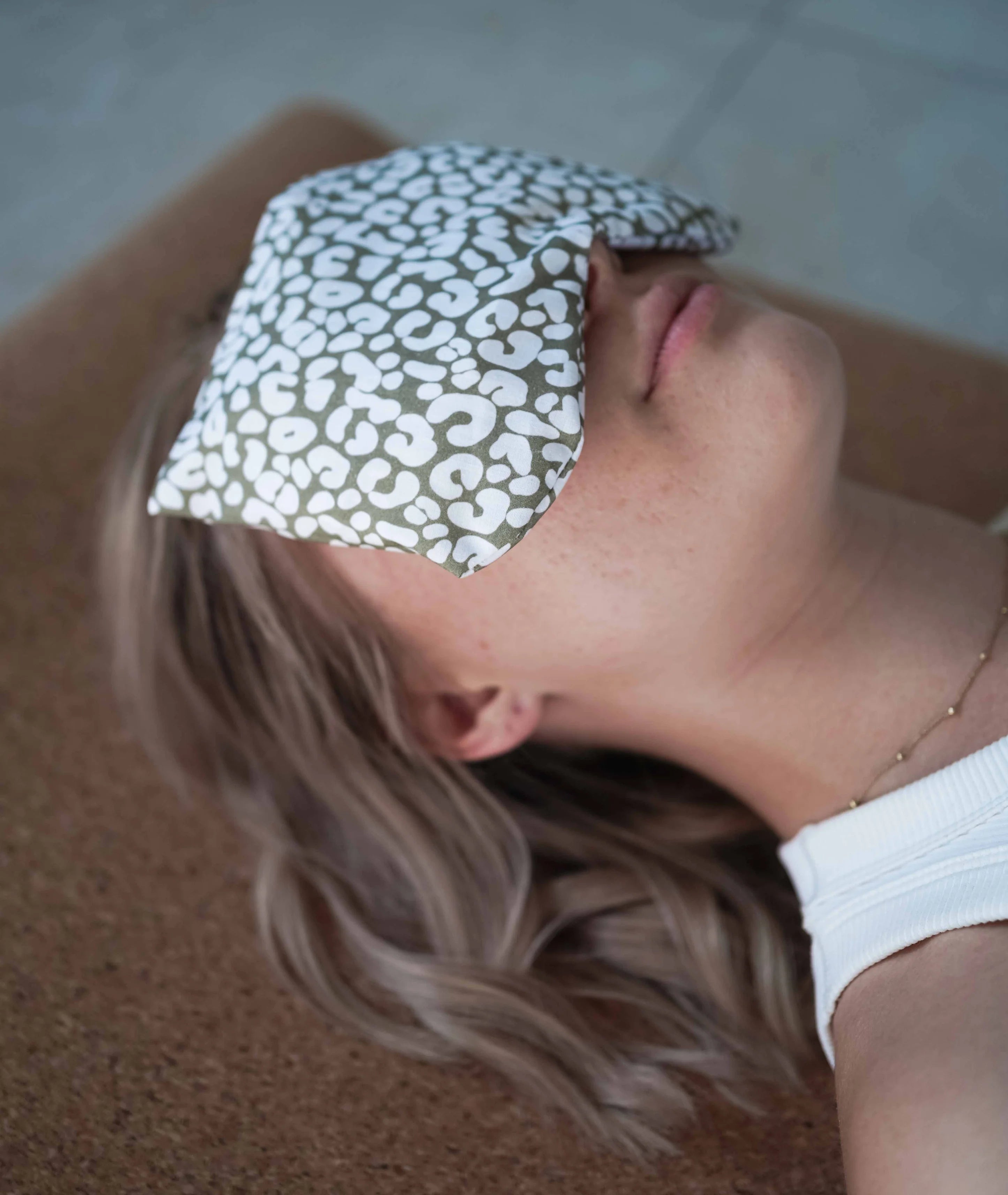 Tochtervonwalter Augenkissen Leomuster Salbei - Lavendel & Dinkel