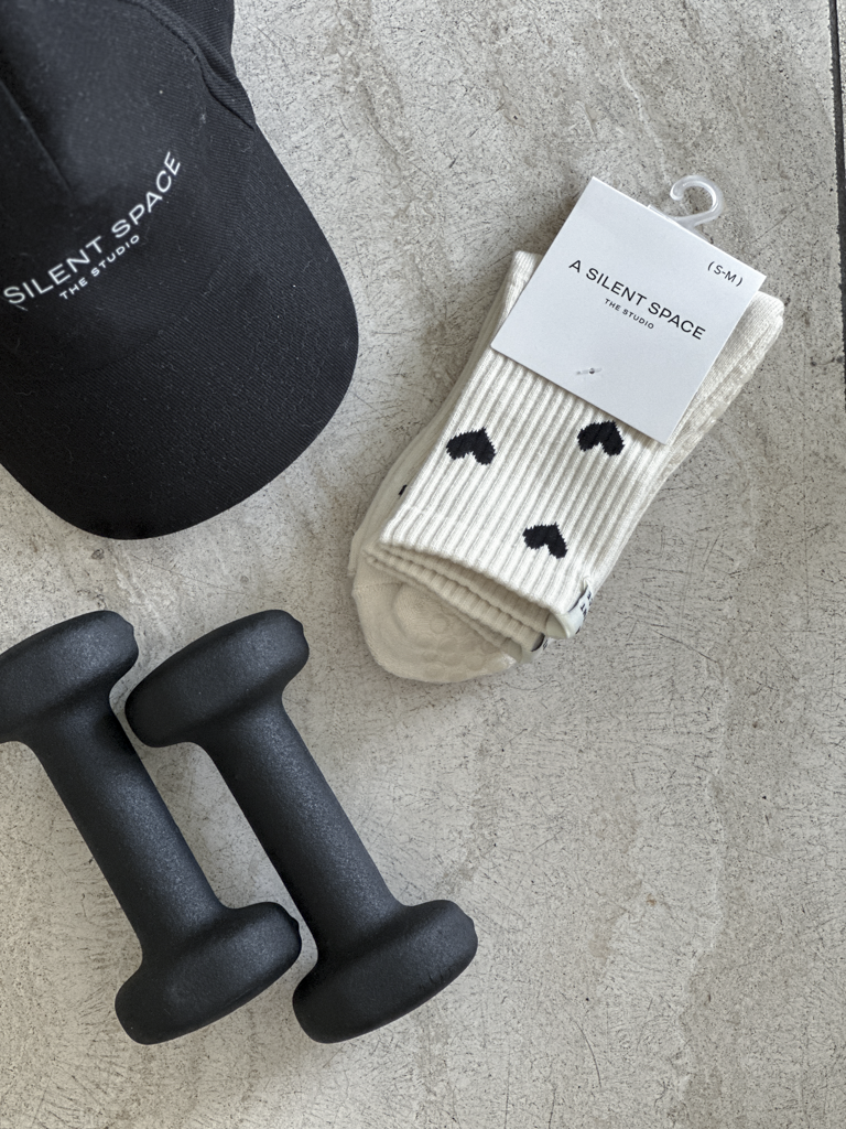 Love - Pilates Grip Socks