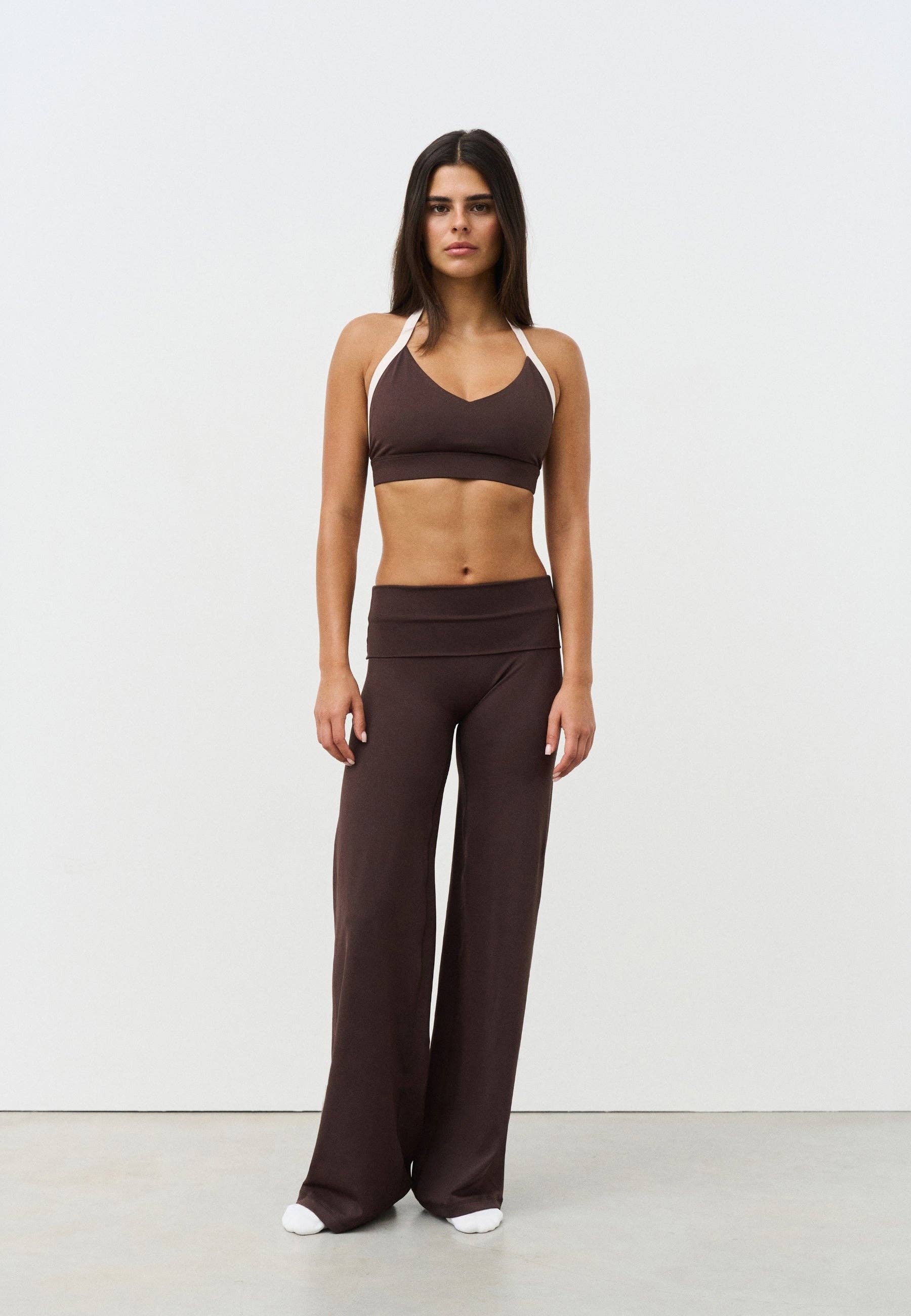 Sisterly Tribe Softsculpt Gerade geschnitten – Espresso