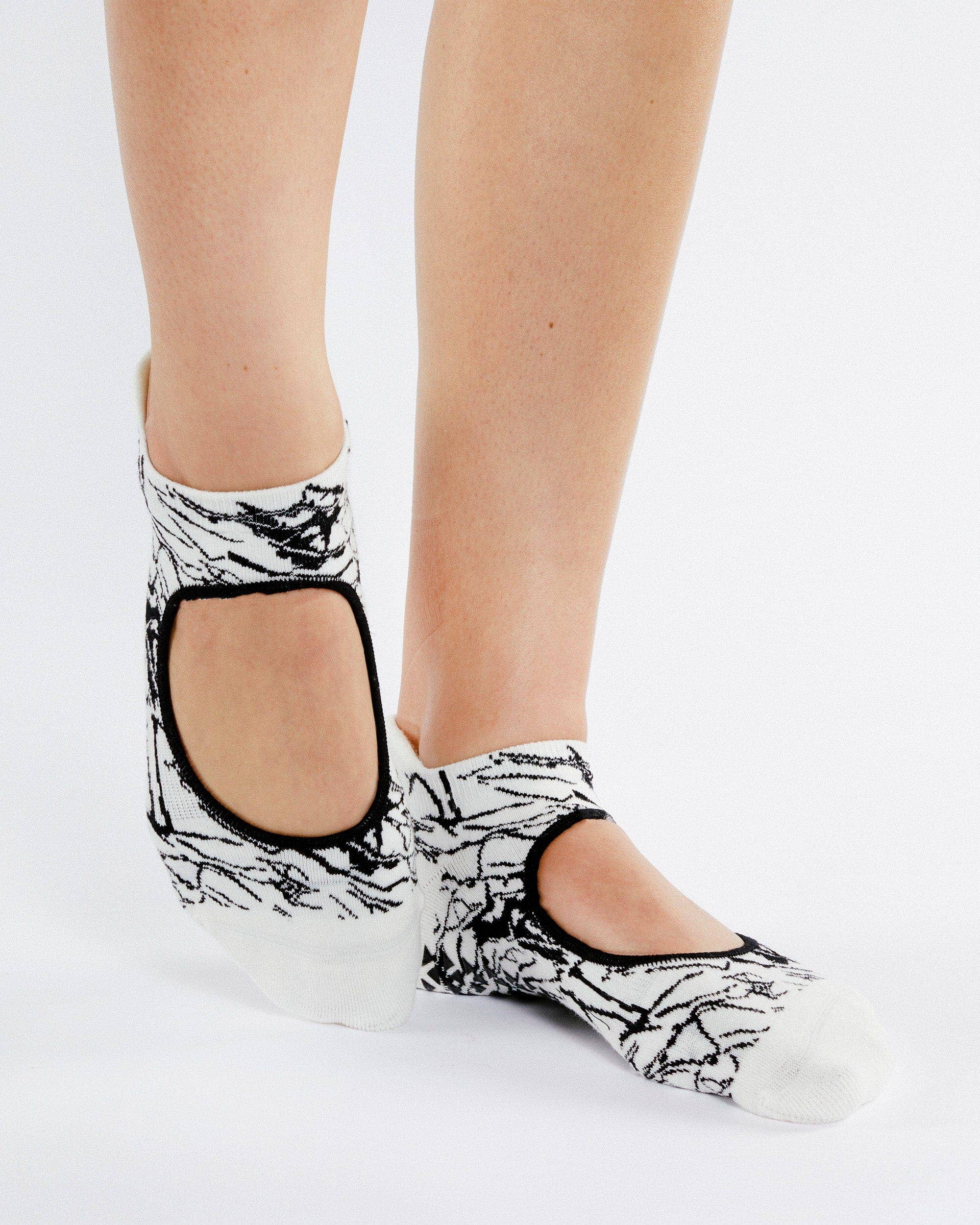 Pointe Studio - Josie Strap Grip Sock